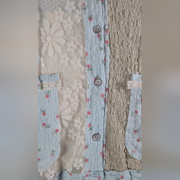 POL- Floral Patchwork Hoodie - Picture 8 of 11